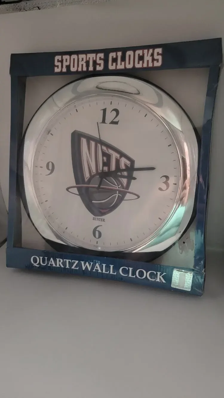 Vintage New Jersey Nets Hunter Quartz Wall Clock 12